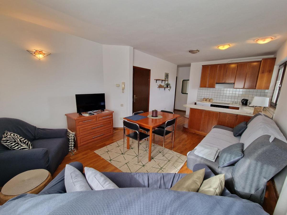 Apartments Katarina - New Renovated Rovinj Exterior photo