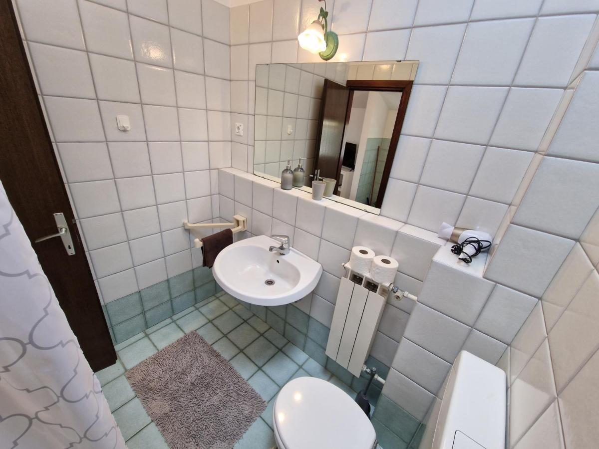 Apartments Katarina - New Renovated Rovinj Exterior photo